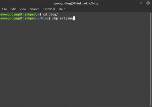 Menjalankan Perintah php-artisan